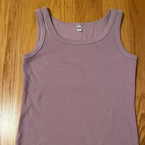 Uniqlo women’s soft ribbed lavender tank top size Medium
